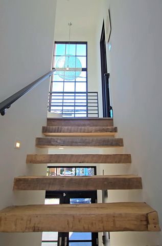 93 Ottar Alley, Columbus, OH 43201