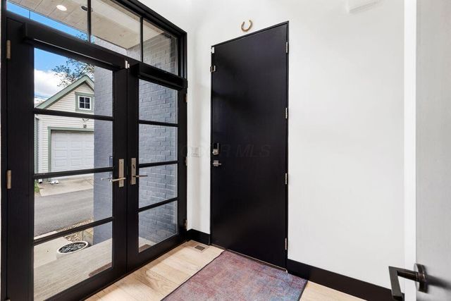 93 Ottar Alley, Columbus, OH 43201