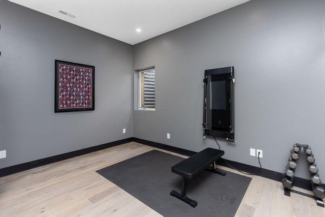 93 Ottar Alley, Columbus, OH 43201