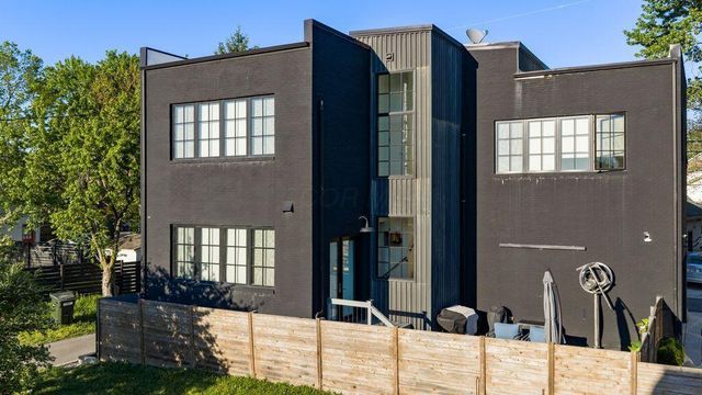 93 Ottar Alley, Columbus, OH 43201