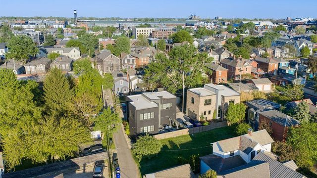 93 Ottar Alley, Columbus, OH 43201