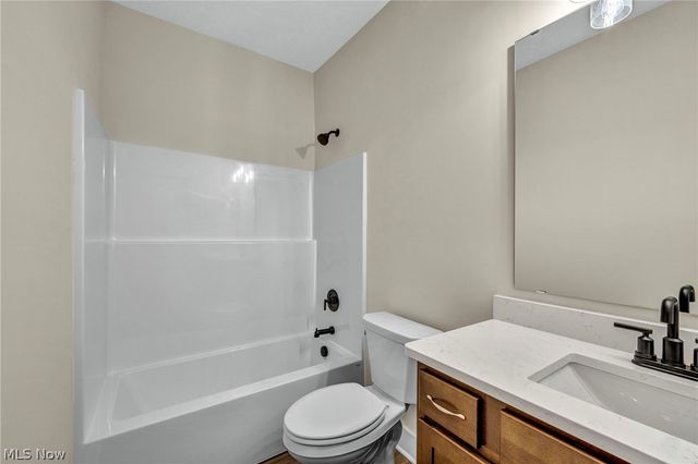 3630 Great Windsor Lane, Green, OH 44685