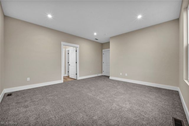 3630 Great Windsor Lane, Green, OH 44685