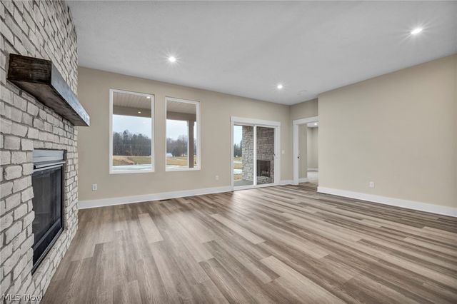 3630 Great Windsor Lane, Green, OH 44685