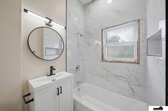 1600 N 27Th Street, Lincoln, NE 68503