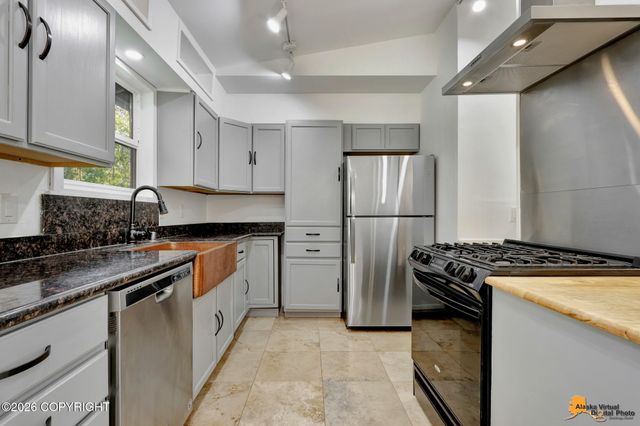 6620 Tiffany Terrace, Anchorage, AK 99507