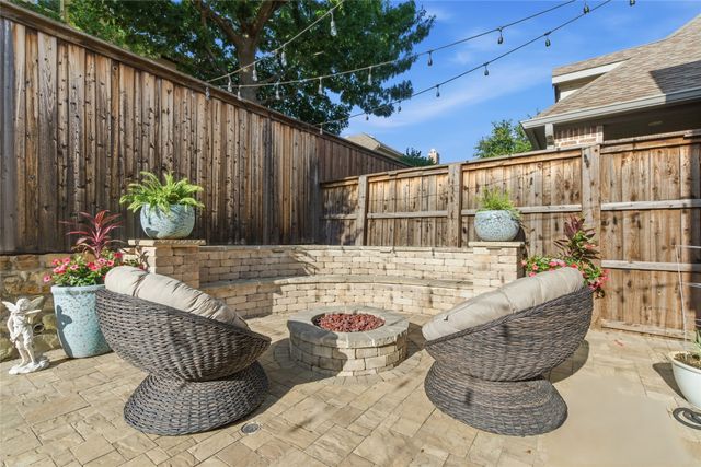 645 Clearwater Drive, Irving, TX 75039