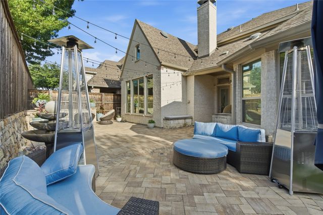 645 Clearwater Drive, Irving, TX 75039