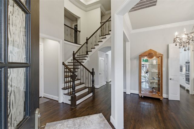 645 Clearwater Drive, Irving, TX 75039