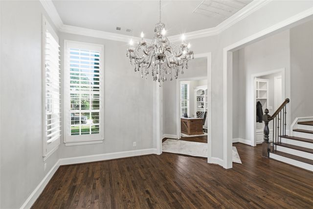 645 Clearwater Drive, Irving, TX 75039