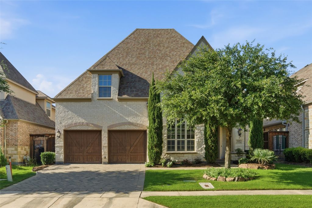 645 Clearwater Drive, Irving, TX 75039