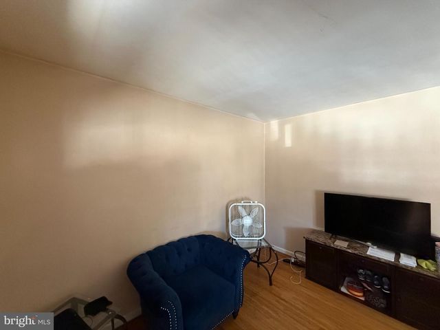 1715 -1717 W MARKET ST, Pottsville, PA 17901
