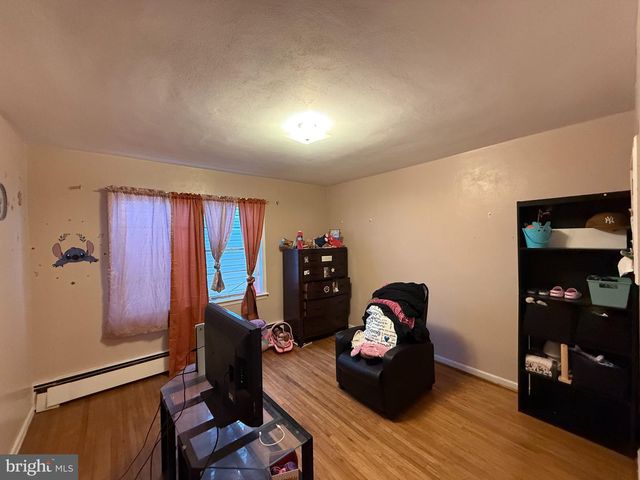 1715 -1717 W MARKET ST, Pottsville, PA 17901