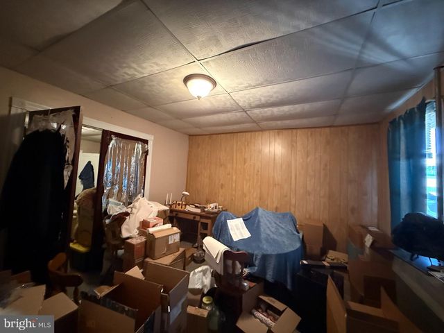 1715 -1717 W MARKET ST, Pottsville, PA 17901