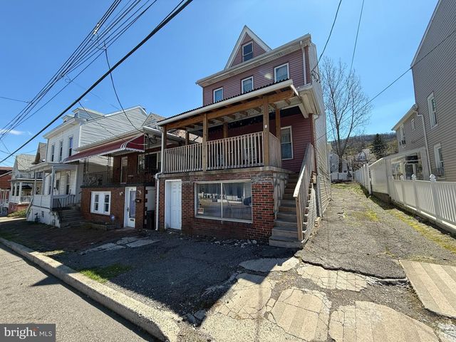 1715 -1717 W MARKET ST, Pottsville, PA 17901