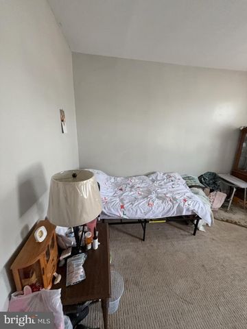 1715 -1717 W MARKET ST, Pottsville, PA 17901