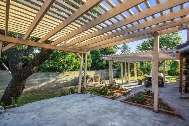 1046 Maryhurst Drive, Claremont, CA 91711