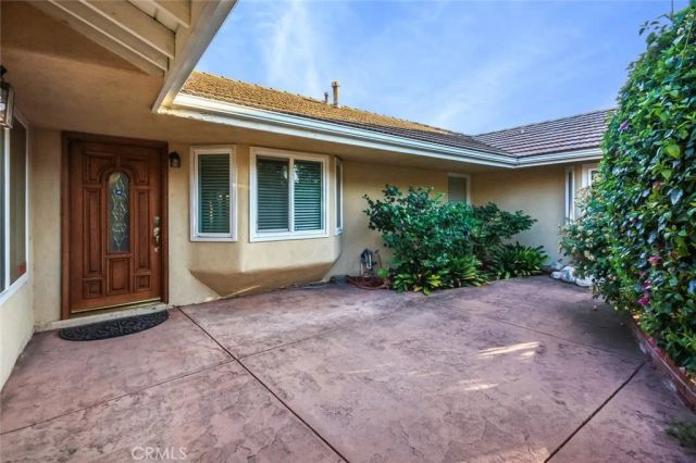 1046 Maryhurst Drive, Claremont, CA 91711