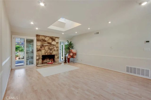 1046 Maryhurst Drive, Claremont, CA 91711