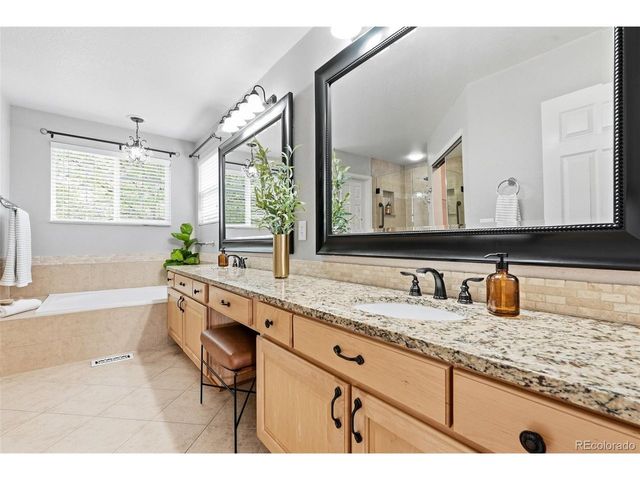 5174 S Fraser St, Aurora, CO 80015