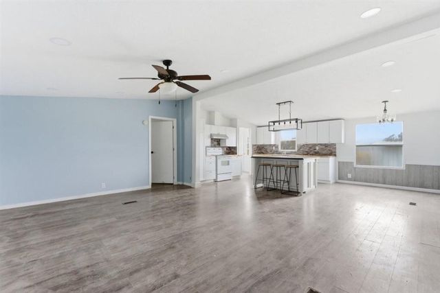 1460 Baldwin Loop, Longville, LA 70652