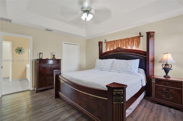 2064 NE 35th Ave, Homestead, FL 33033