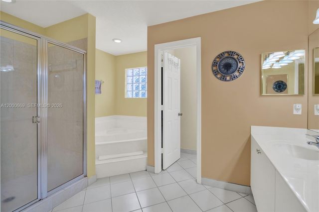 2064 NE 35th Ave, Homestead, FL 33033