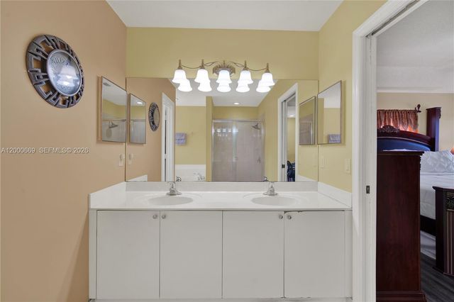 2064 NE 35th Ave, Homestead, FL 33033