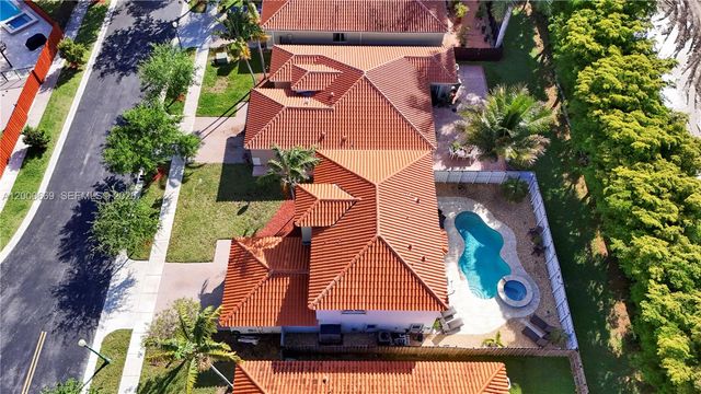 2064 NE 35th Ave, Homestead, FL 33033