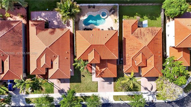 2064 NE 35th Ave, Homestead, FL 33033