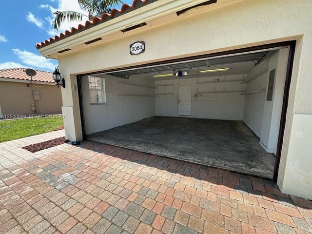 2064 NE 35th Ave, Homestead, FL 33033