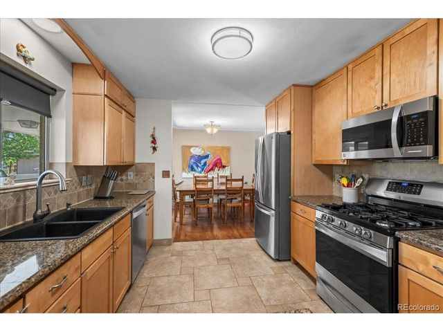 40 Skyline Dr, Wheat Ridge, CO 80215