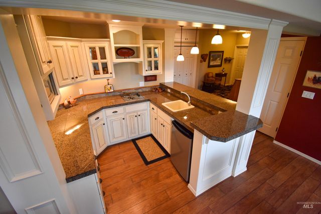 3725 Nicklaus Dr, Clarkston, WA 99403