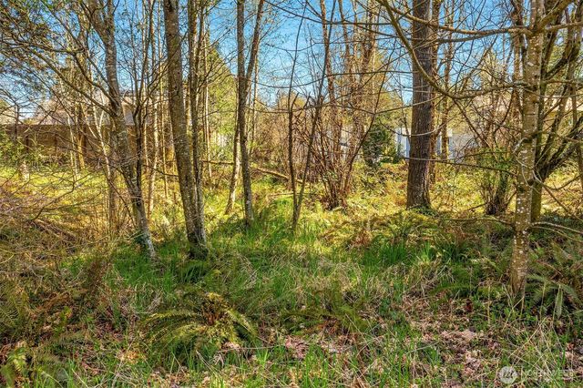 2737 14th Avenue NW, Olympia, WA 98502