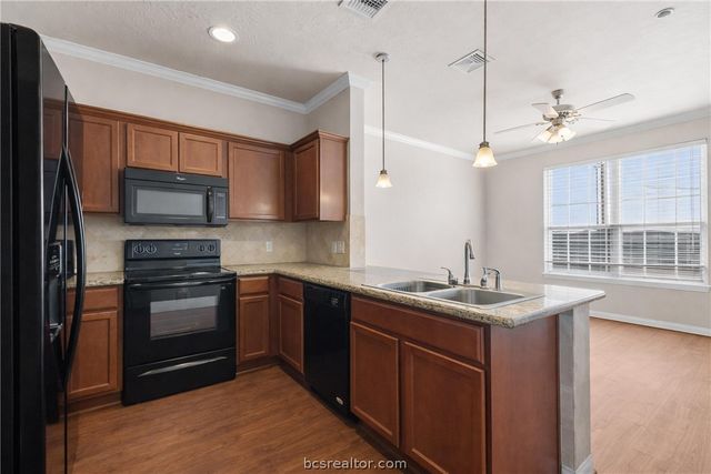 1198 Jones Butler Road 3005, College Station, TX 77840