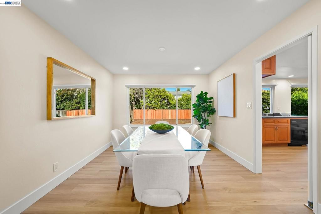 Image 12 of property listing at 644 Mission Creek Ct, Fremont, CA 94539