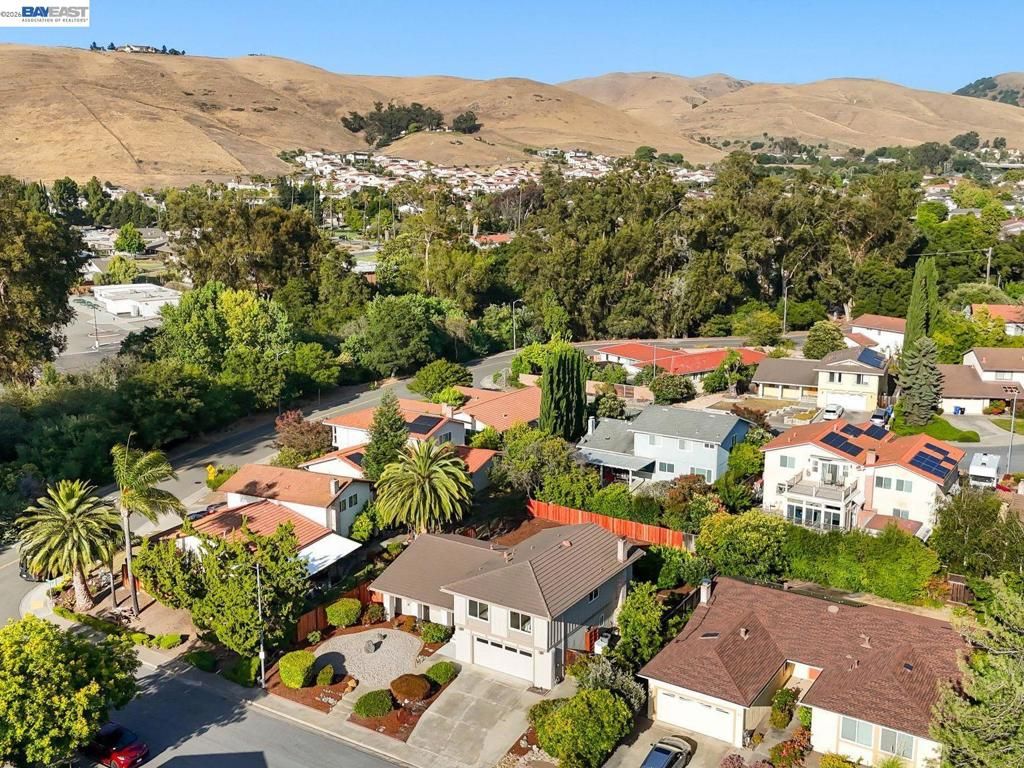 Image 42 of property listing at 644 Mission Creek Ct, Fremont, CA 94539