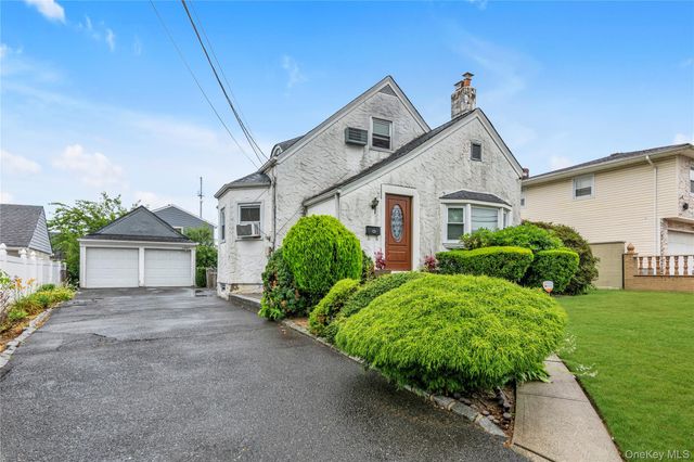 1639 Empire Street, Elmont, NY 11003