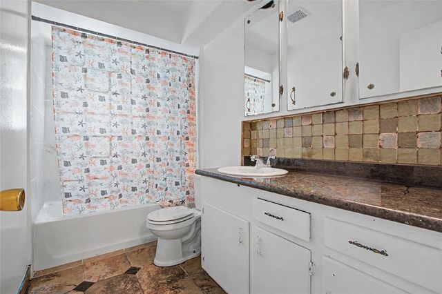4511 Ponderosa Drive, Baytown, TX 77521