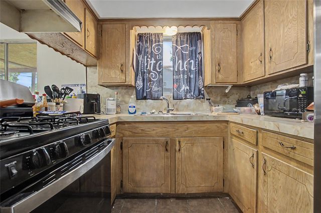 4511 Ponderosa Drive, Baytown, TX 77521