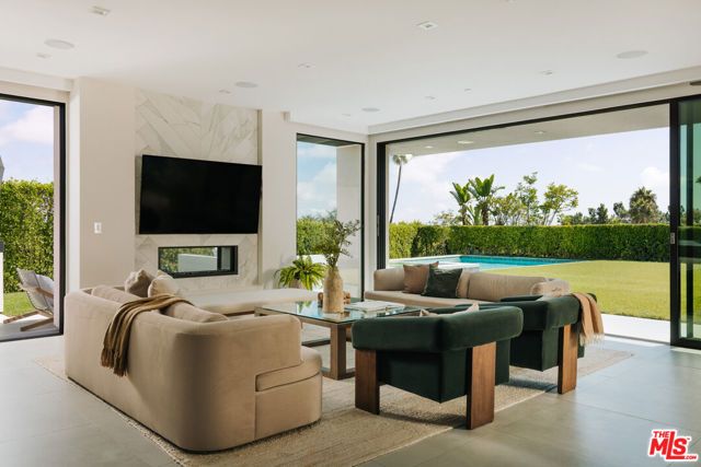 2162 Westridge Road, Los Angeles, CA 90049