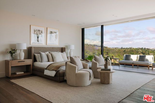 2162 Westridge Road, Los Angeles, CA 90049