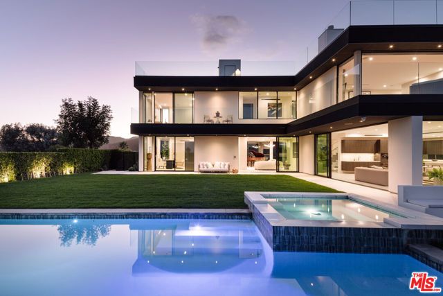 2162 Westridge Road, Los Angeles, CA 90049