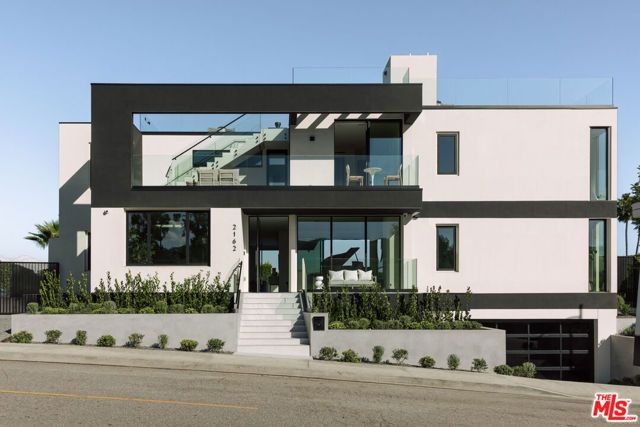 2162 Westridge Road, Los Angeles, CA 90049