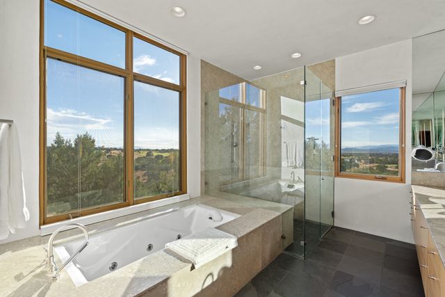 26 Bishops Dome Road, Santa Fe, NM 87506