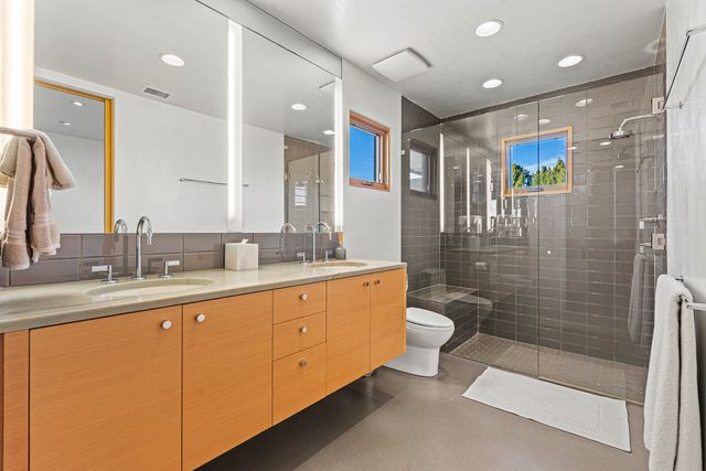 26 Bishops Dome Road, Santa Fe, NM 87506