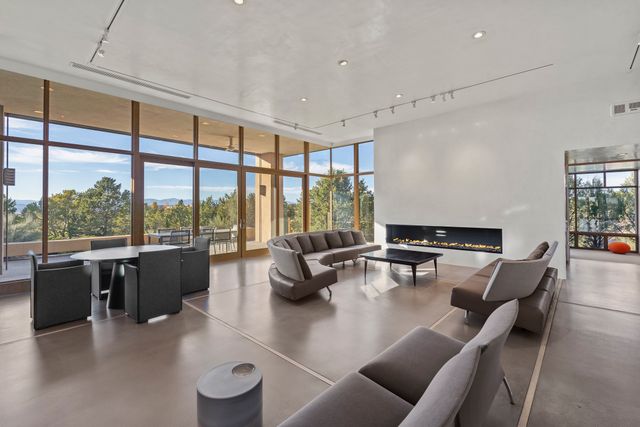 26 Bishops Dome Road, Santa Fe, NM 87506