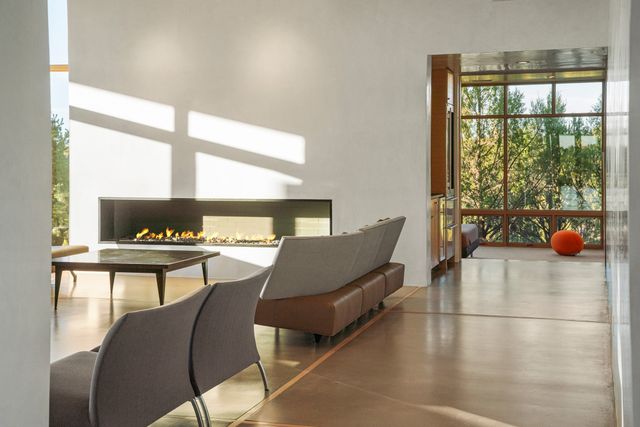 26 Bishops Dome Road, Santa Fe, NM 87506