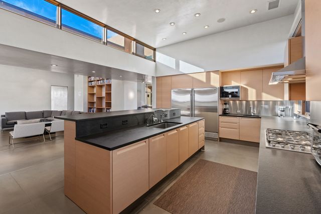 26 Bishops Dome Road, Santa Fe, NM 87506