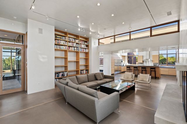 26 Bishops Dome Road, Santa Fe, NM 87506